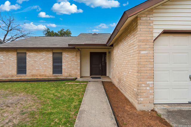 5822 Misty Glen, San Antonio, TX 78247