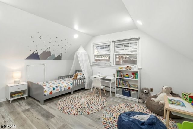 11 Adams St, Clifton City, NJ 07013