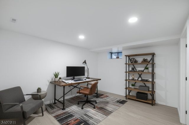 11 Adams St, Clifton City, NJ 07013