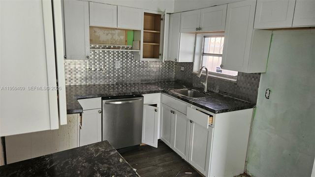 2102 SW 14th Ave, Miami, FL 33145