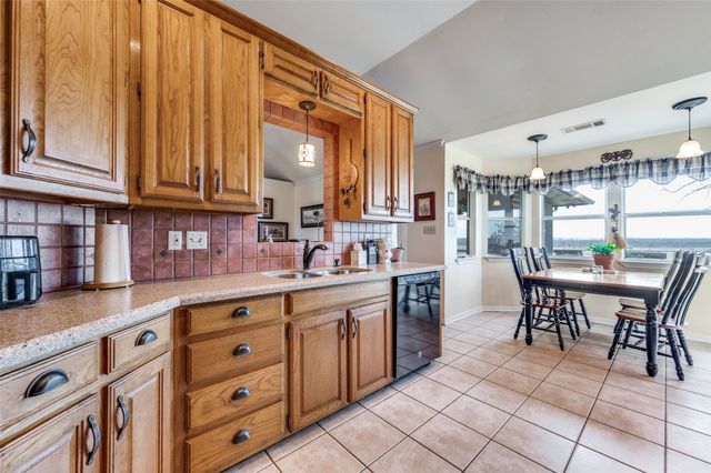 12517 Fm 1385, Pilot Point, TX 76258