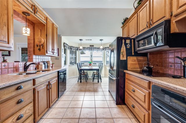 12517 Fm 1385, Pilot Point, TX 76258