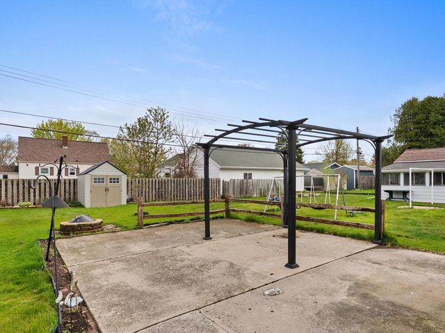 2332 37th STREET, Two Rivers, WI 54241