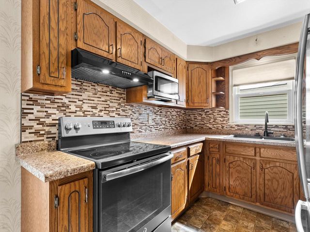 2332 37th STREET, Two Rivers, WI 54241