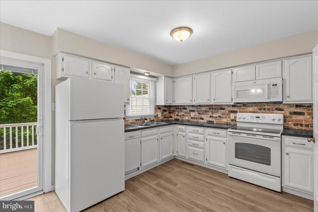 452 S CENTER ST, Hanover, PA 17331