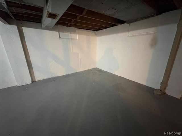 19479 Helen Street, Detroit, MI 48234