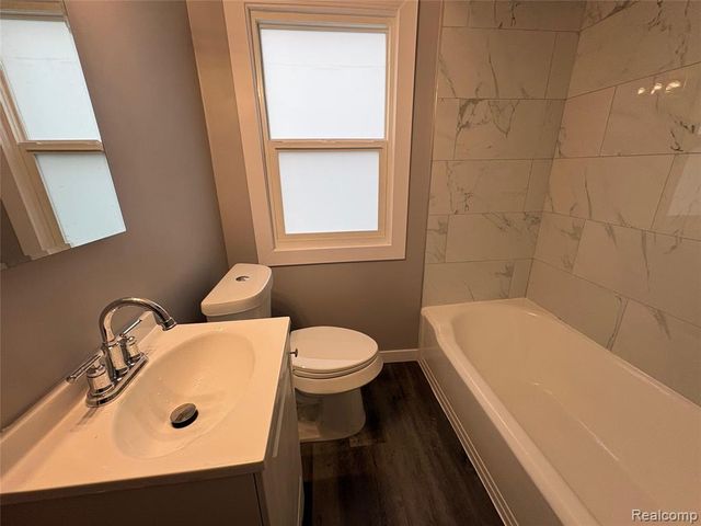 19479 Helen Street, Detroit, MI 48234