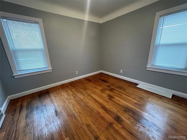 19479 Helen Street, Detroit, MI 48234