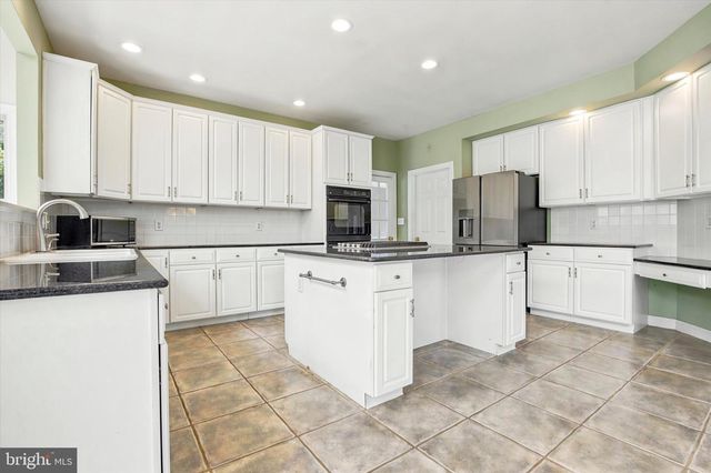 3678 HANCOCK LN, Doylestown, PA 18902
