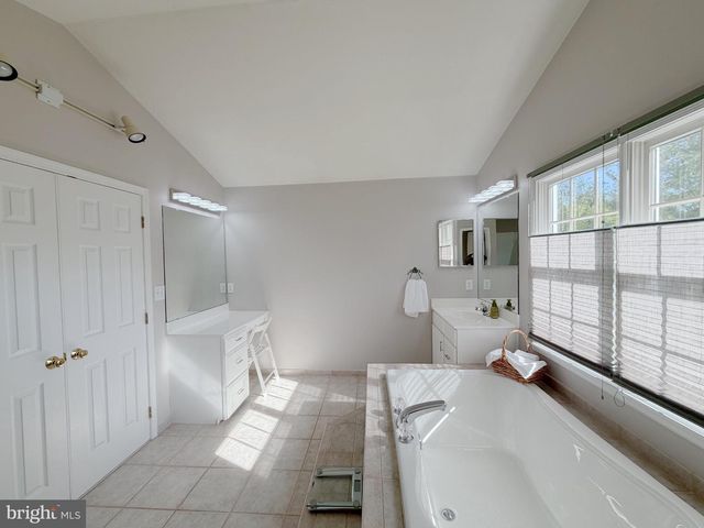3678 HANCOCK LN, Doylestown, PA 18902