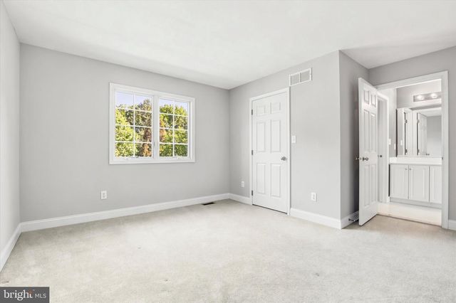 3678 HANCOCK LN, Doylestown, PA 18902