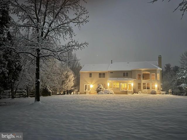3678 HANCOCK LN, Doylestown, PA 18902