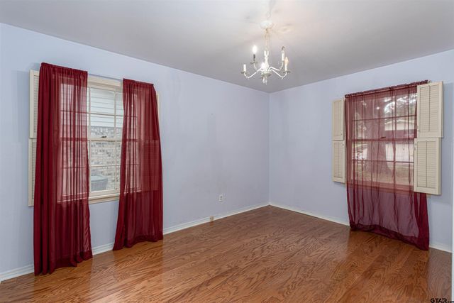 2930 Roanoke Ln, Tyler, TX 75701
