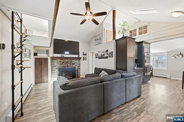42 Woodside Drive, West Milford, NJ 07480