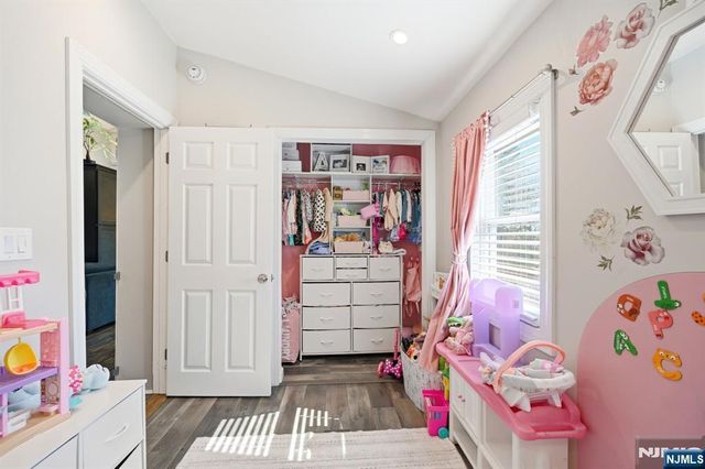 42 Woodside Drive, West Milford, NJ 07480
