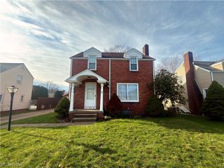 922 Milford Street NE, Canton, OH 44714