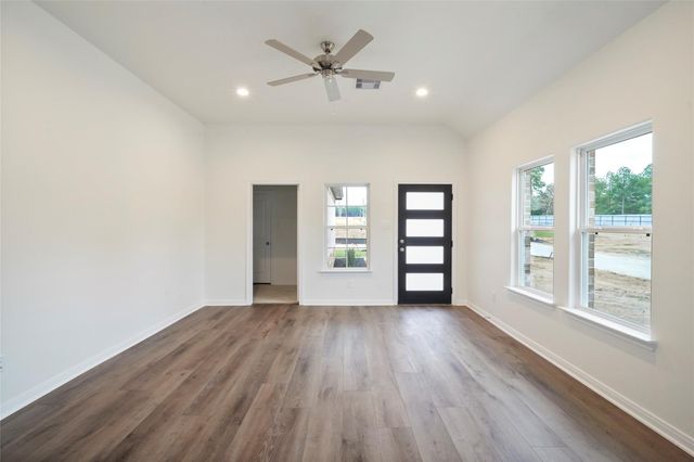 11703 Eclipse Drive, Willis, TX 77318