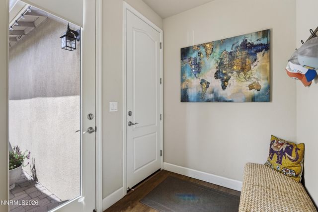 1752 Bella Casa Drive, Minden, NV 89423