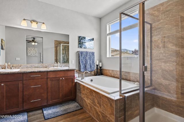 1752 Bella Casa Drive, Minden, NV 89423