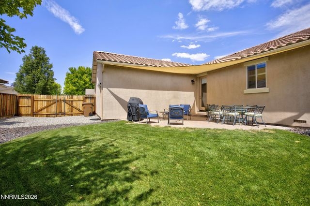 1752 Bella Casa Drive, Minden, NV 89423