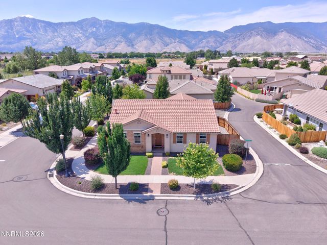 1752 Bella Casa Drive, Minden, NV 89423