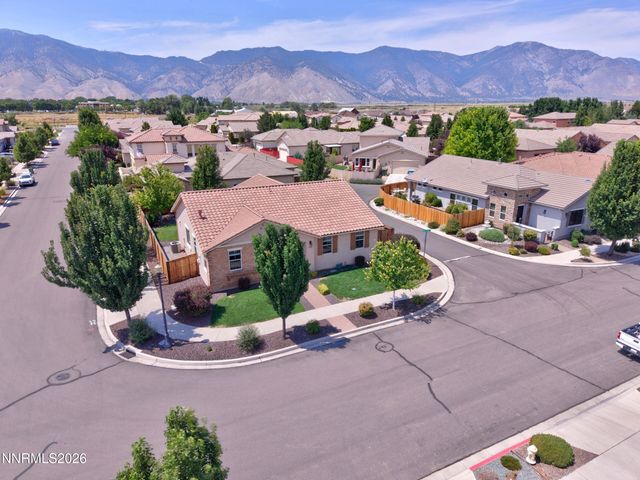 1752 Bella Casa Drive, Minden, NV 89423
