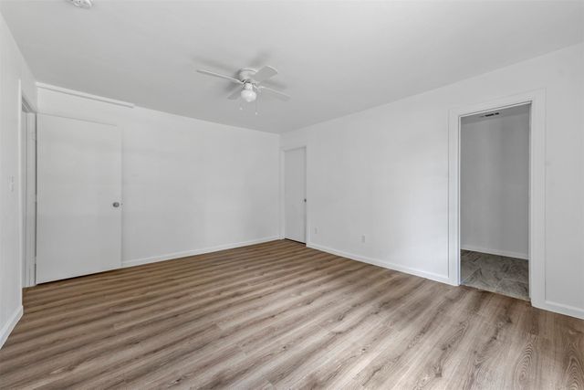 504 E Robert Street, Fort Worth, TX 76104