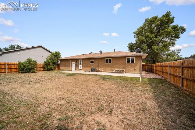 911 Candytuft Boulevard, Pueblo, CO 81001