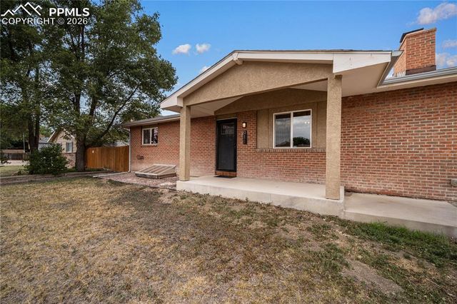 911 Candytuft Boulevard, Pueblo, CO 81001