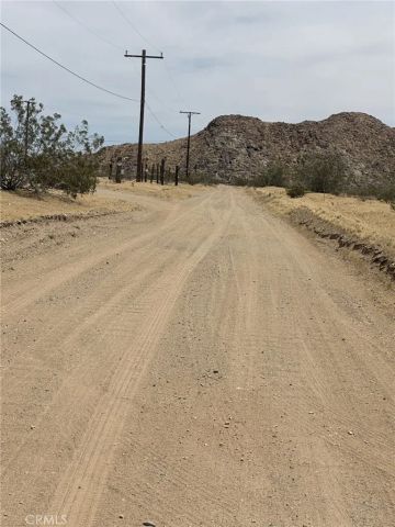 0 Medlar, Lucerne Valley, CA 92356