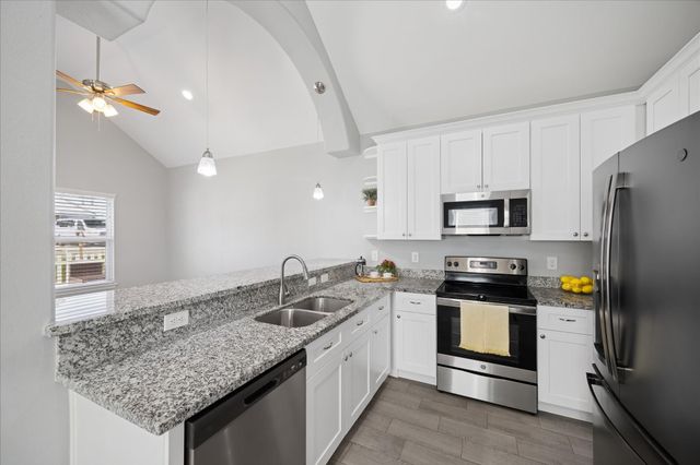 16965 W Hammon, Montgomery, TX 77316