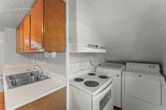 2210 W Kiowa Street, Colorado Springs, CO 80904