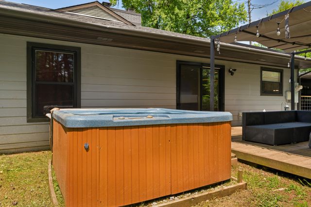 4020 Wade Drive, Chattanooga, TN 37412
