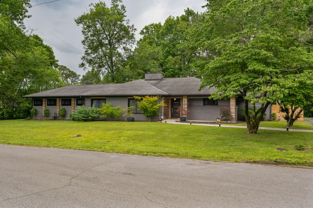 4020 Wade Drive, Chattanooga, TN 37412