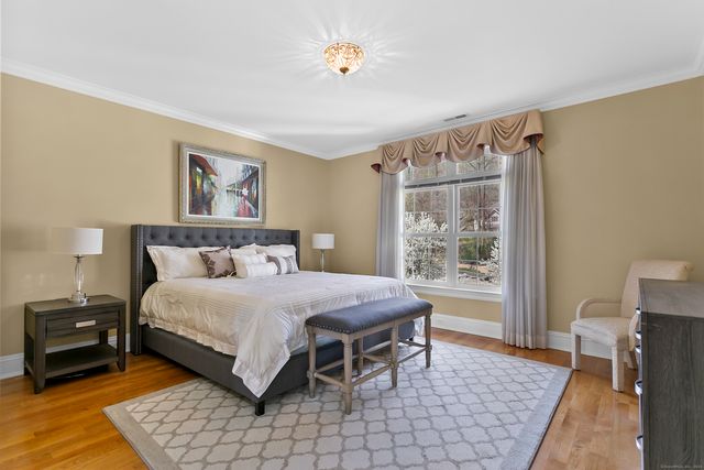 22 Nature Lane, Shelton, CT 06484