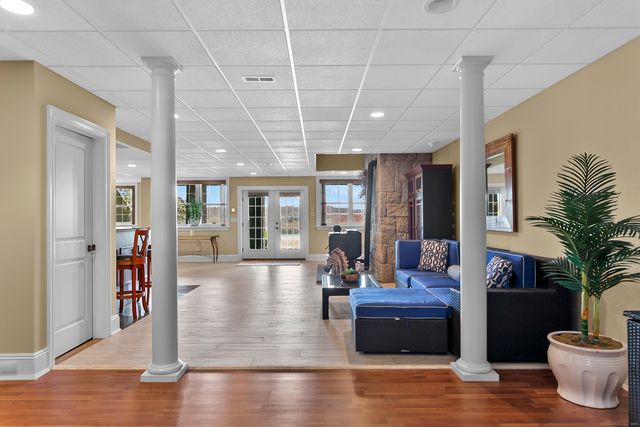 22 Nature Lane, Shelton, CT 06484