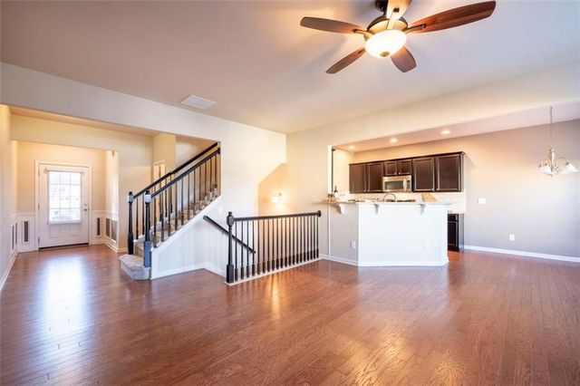 1206 Lake Point Way, Suwanee, GA 30024