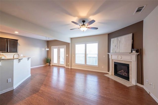 1206 Lake Point Way, Suwanee, GA 30024