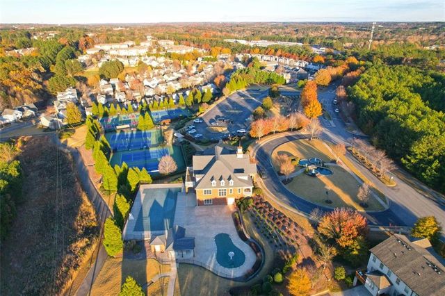 1206 Lake Point Way, Suwanee, GA 30024