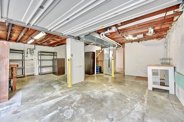 36 Toni Terrace, Fort Thomas, KY 41075