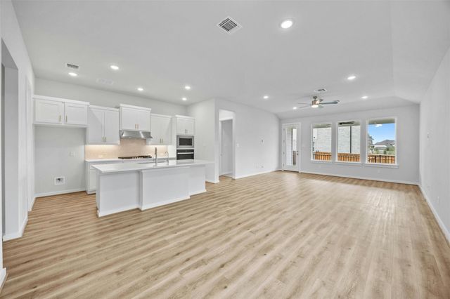 133 Cintilar ST, Liberty Hill, TX 78642