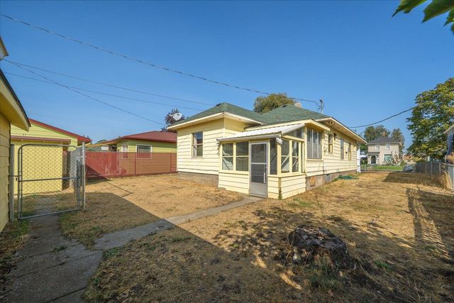 1723 W Shannon Ave, Spokane, WA 99205