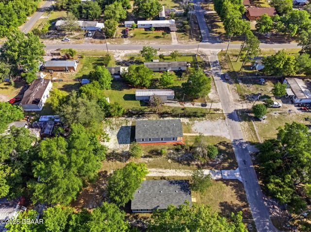 42051 Cherry Avenue, Deland, FL 32720