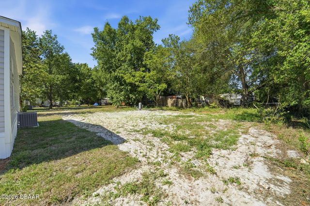 42051 Cherry Avenue, Deland, FL 32720