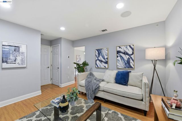4974 Rue Le Mans, San Jose, CA 95136