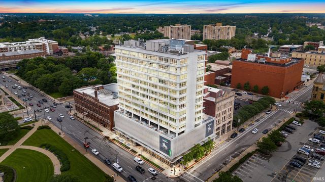 203 E Berry St Ste 1004, Fort Wayne, IN 46802