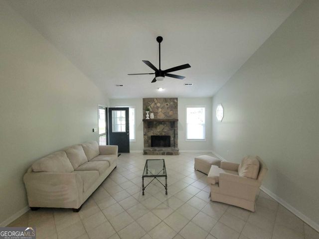 235 Winona Drive, Fayetteville, GA 30214