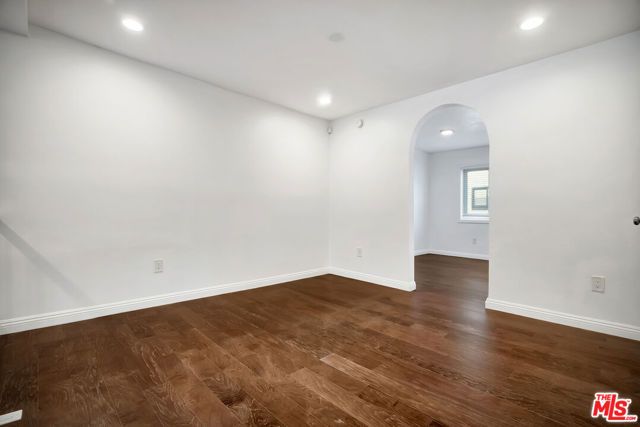 17824 Killion Street G, Encino (los Angeles), CA 91316