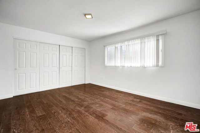 17824 Killion Street G, Encino (los Angeles), CA 91316