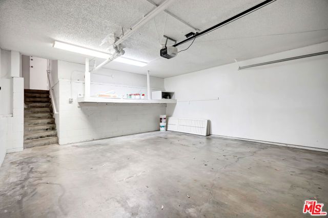 17824 Killion Street G, Encino (los Angeles), CA 91316